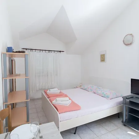 דירה Pinija - With Terrace A3 - St סופטאר